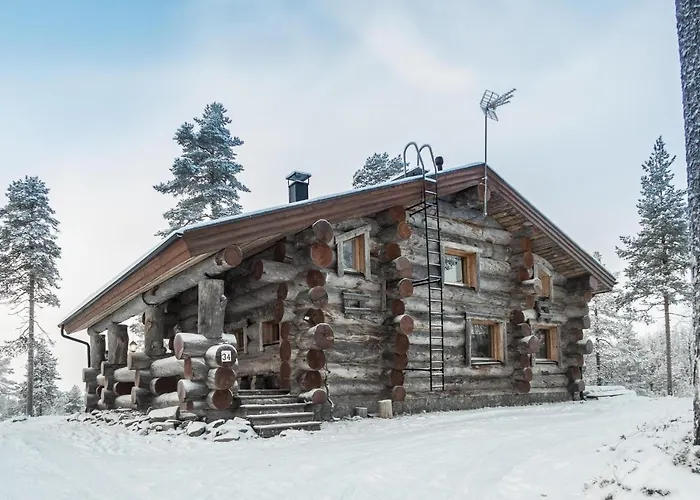 Spectacular Rural Log House With 2 Saunas Next To A Beautiful Lake