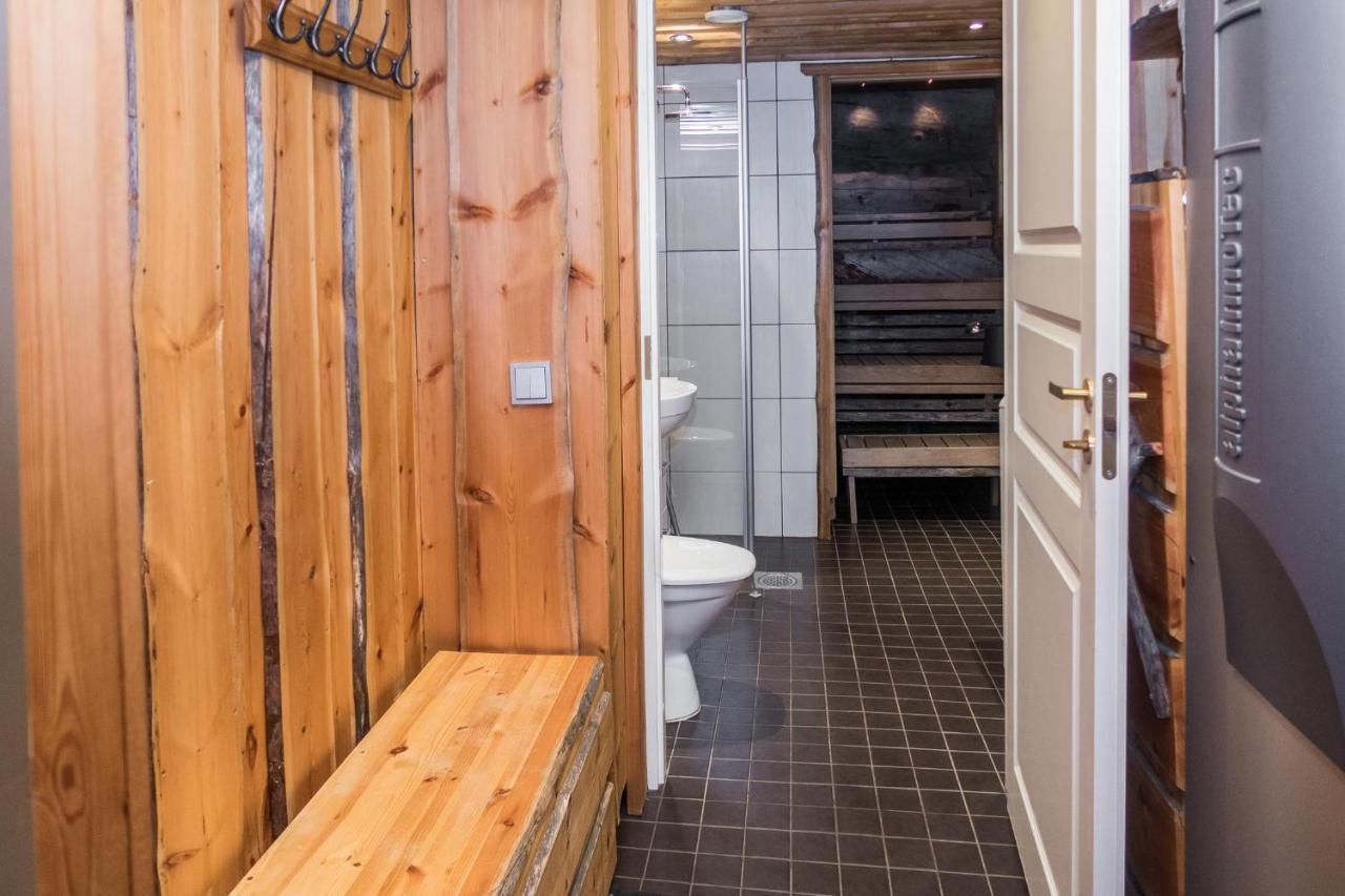 Holiday home Spectacular Rural Log House With 2 Saunas Next To A Beautiful Kuusamo