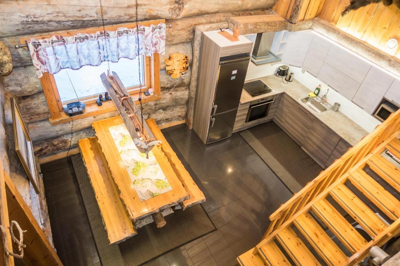 Holiday home Spectacular Rural Log House With 2 Saunas Next To A Beautiful *