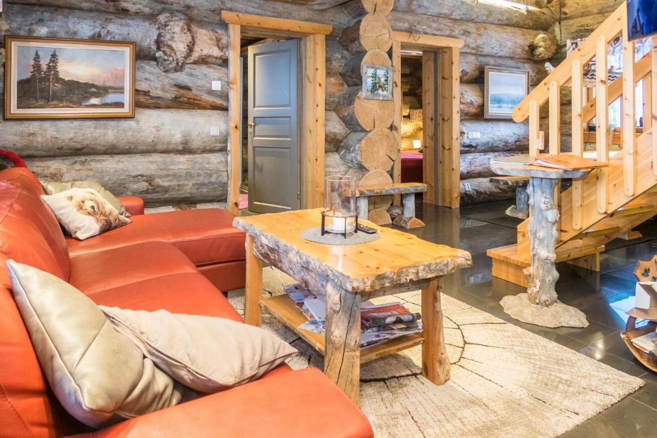 Spectacular Rural Log House With 2 Saunas Next To A Beautiful Holiday home