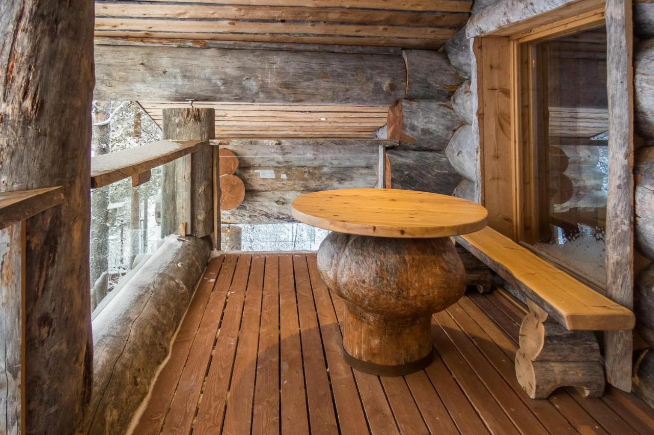 Spectacular Rural Log House With 2 Saunas Next To A Beautiful