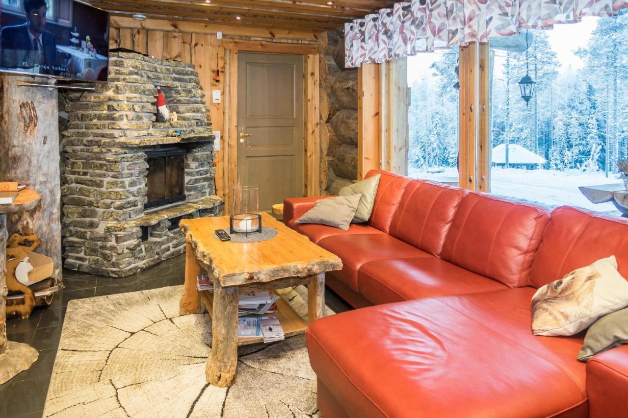 Spectacular Rural Log House With 2 Saunas Next To A Beautiful * Kuusamo