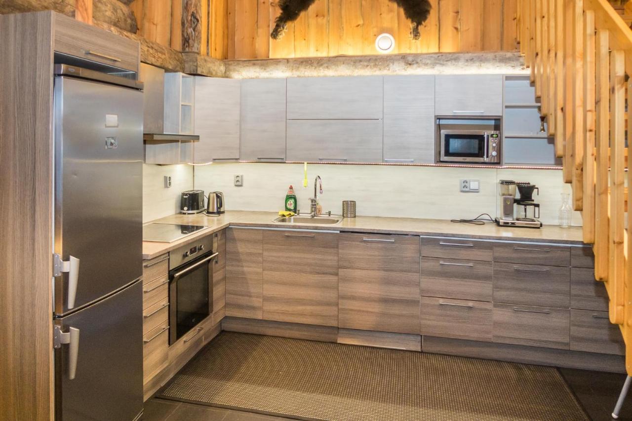 Spectacular Rural Log House With 2 Saunas Next To A Beautiful * Kuusamo