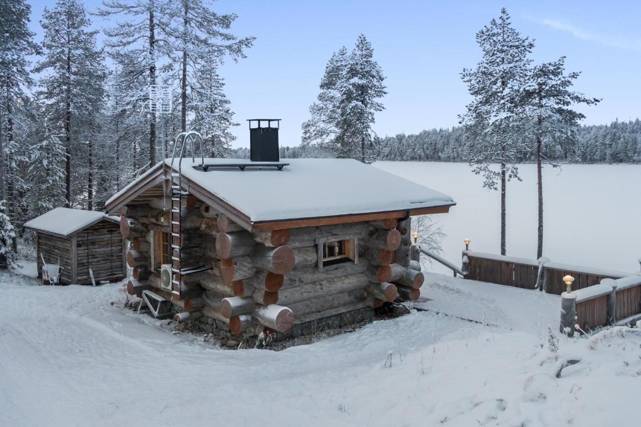 Holiday home Spectacular Rural Log House With 2 Saunas Next To A Beautiful *